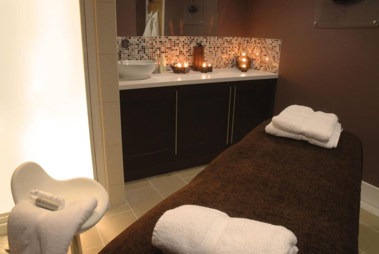 Skylark Sleeps 8 Private Hot Tub & Dogs Welcome Nr Padstow, Resort Pool Bar & Watersports St Columb Major Eksteriør bilde